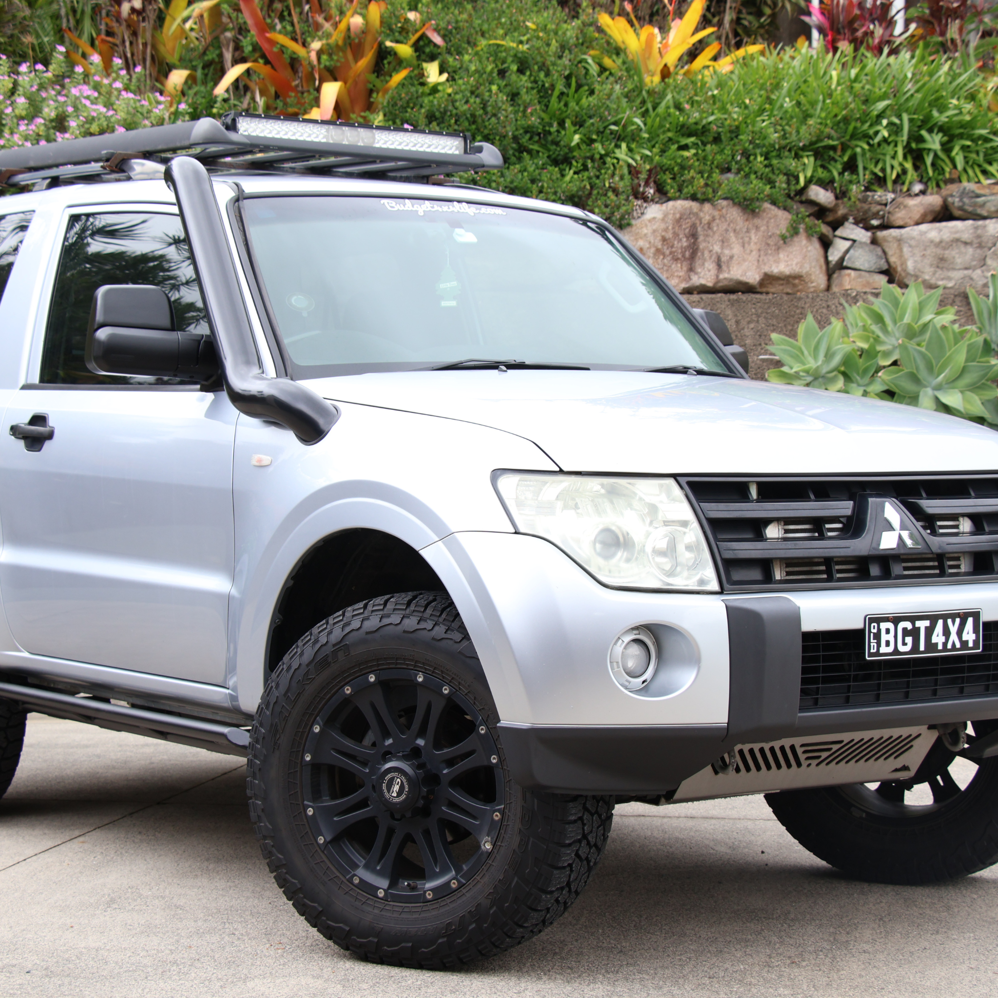 Mitsubishi Pajero 4" Stainless Steel Snorkel (Seamless Powder Coated) 2006-2021 NS-NX