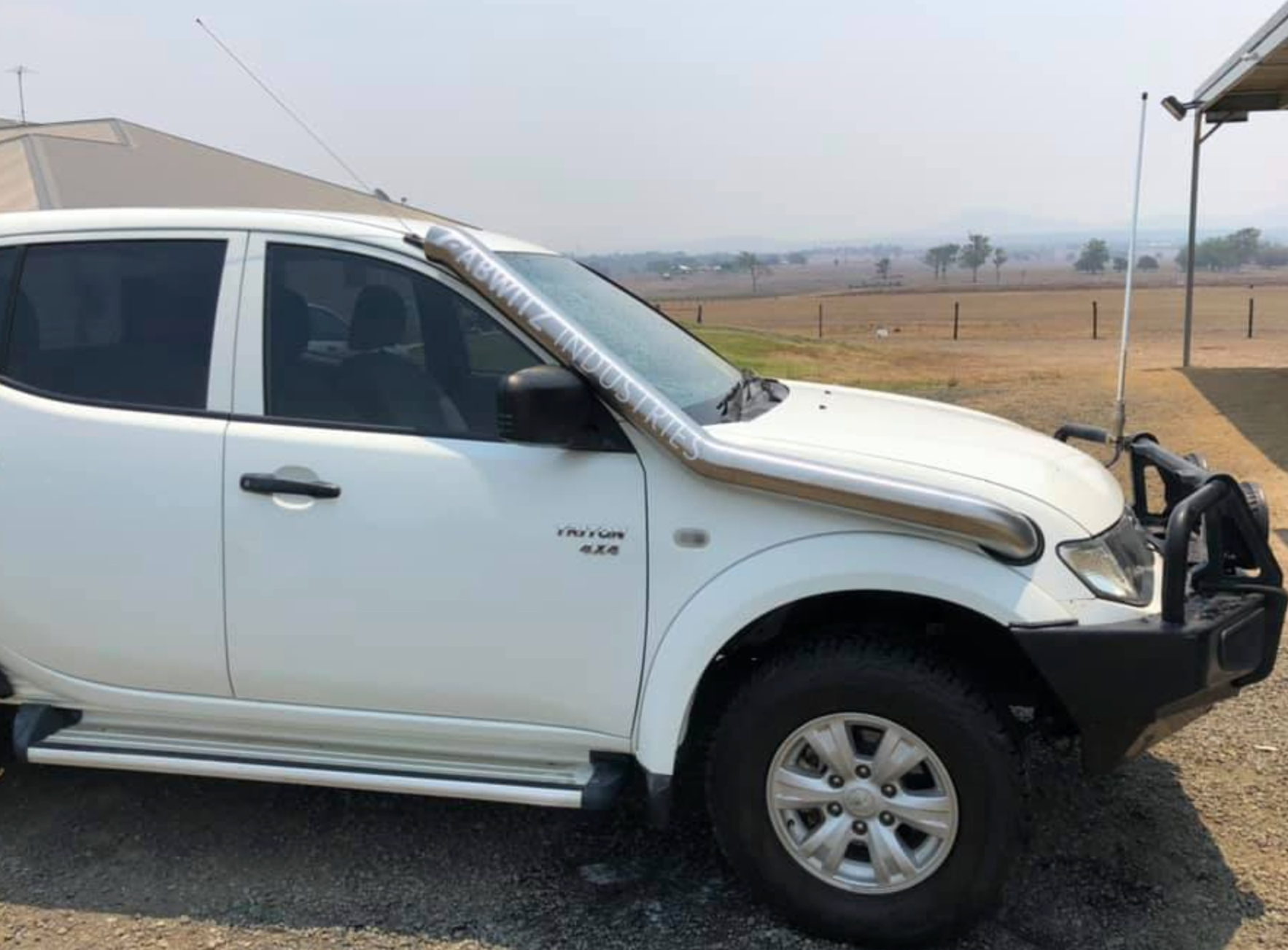 Mitsubishi Triton MN 2009 - 2014 Long Entry Snorkel (Basic Weld Polished)